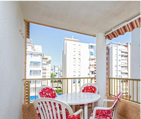 דירות Jardin 5 Playa De Gandia - No Fiestas - Con Wifi מראה חיצוני תמונה